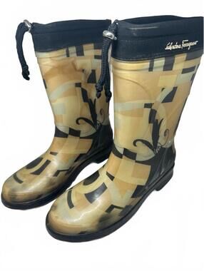 Ferragamo Rain Boots Size 8 Italy Logo Pattern